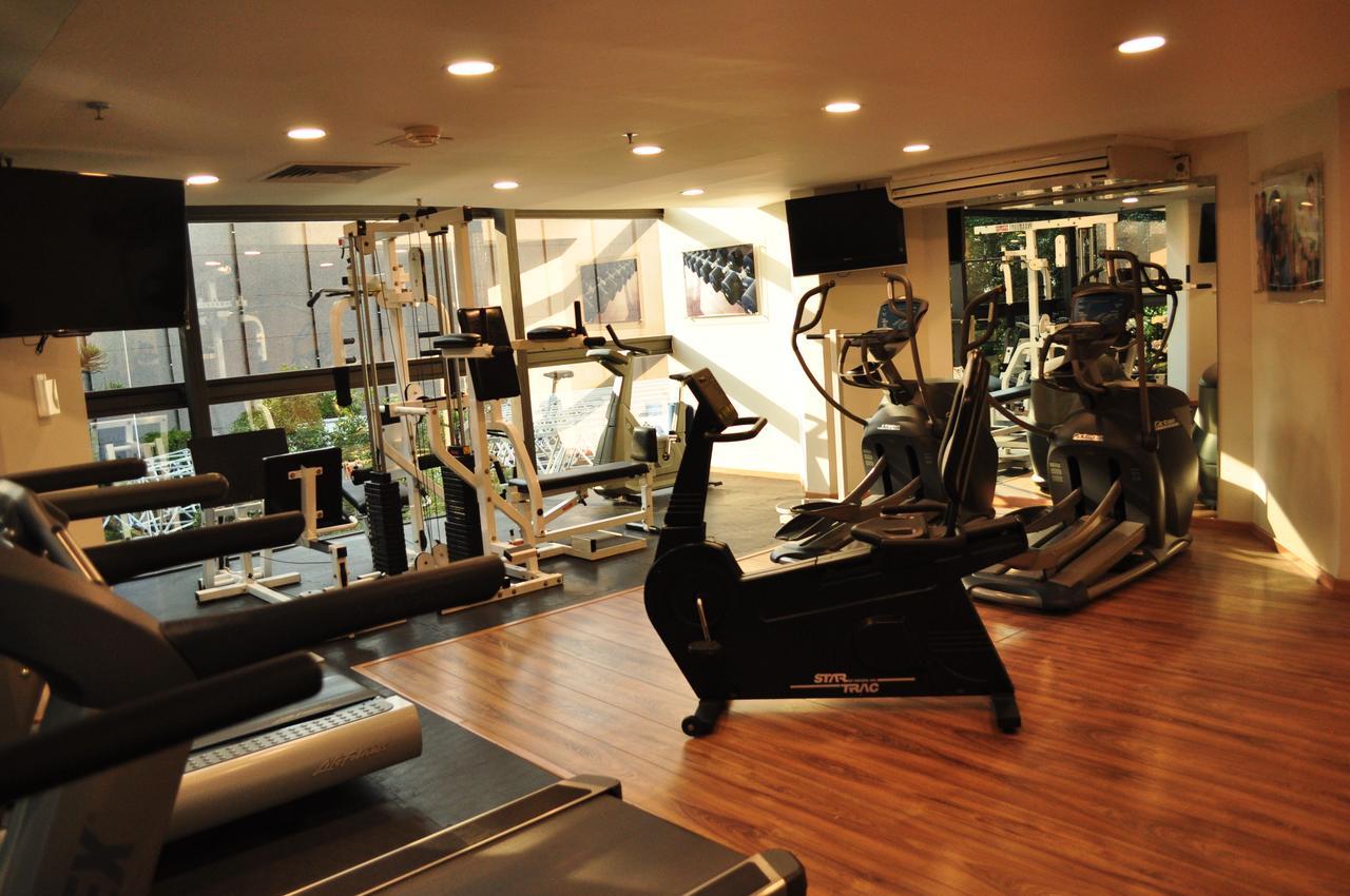 Radisson Paraiso Hotel Meksika Dış mekan fotoğraf The gym at the hotel